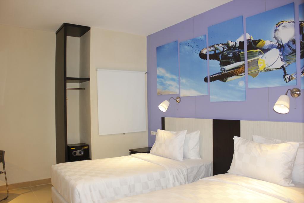 Sinar Sport Hotel Bengkulu Exterior photo
