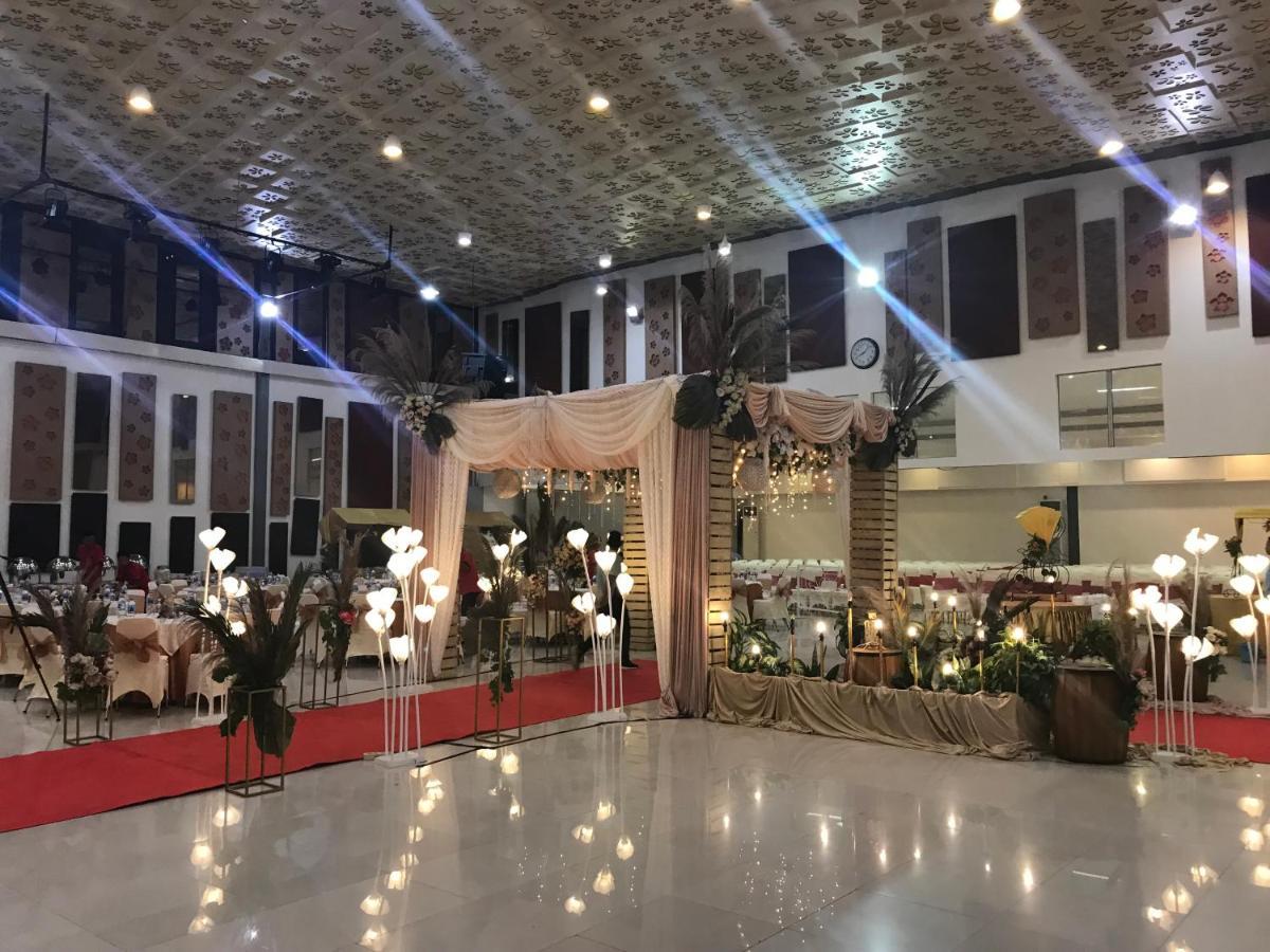 Sinar Sport Hotel Bengkulu Exterior photo